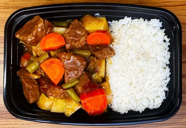 Estofado de Res con Verduras acompañado de Arroz Blanco